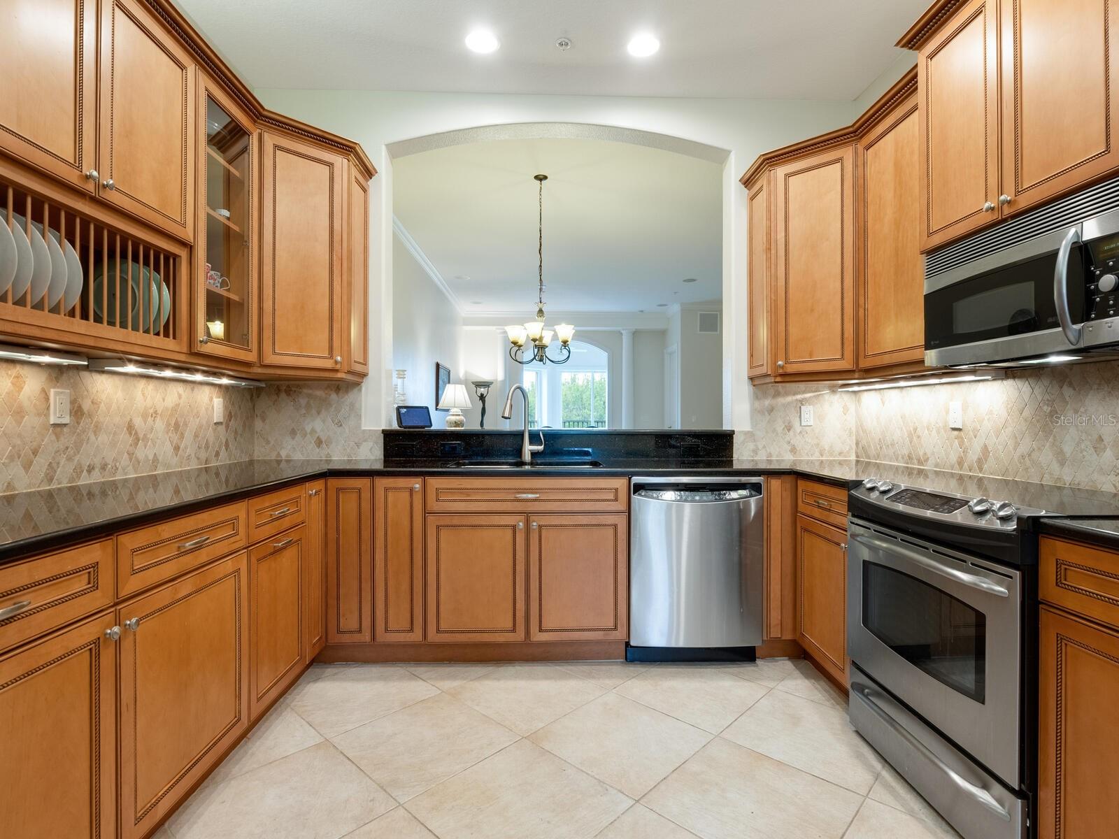 5219 MANORWOOD DR #4B