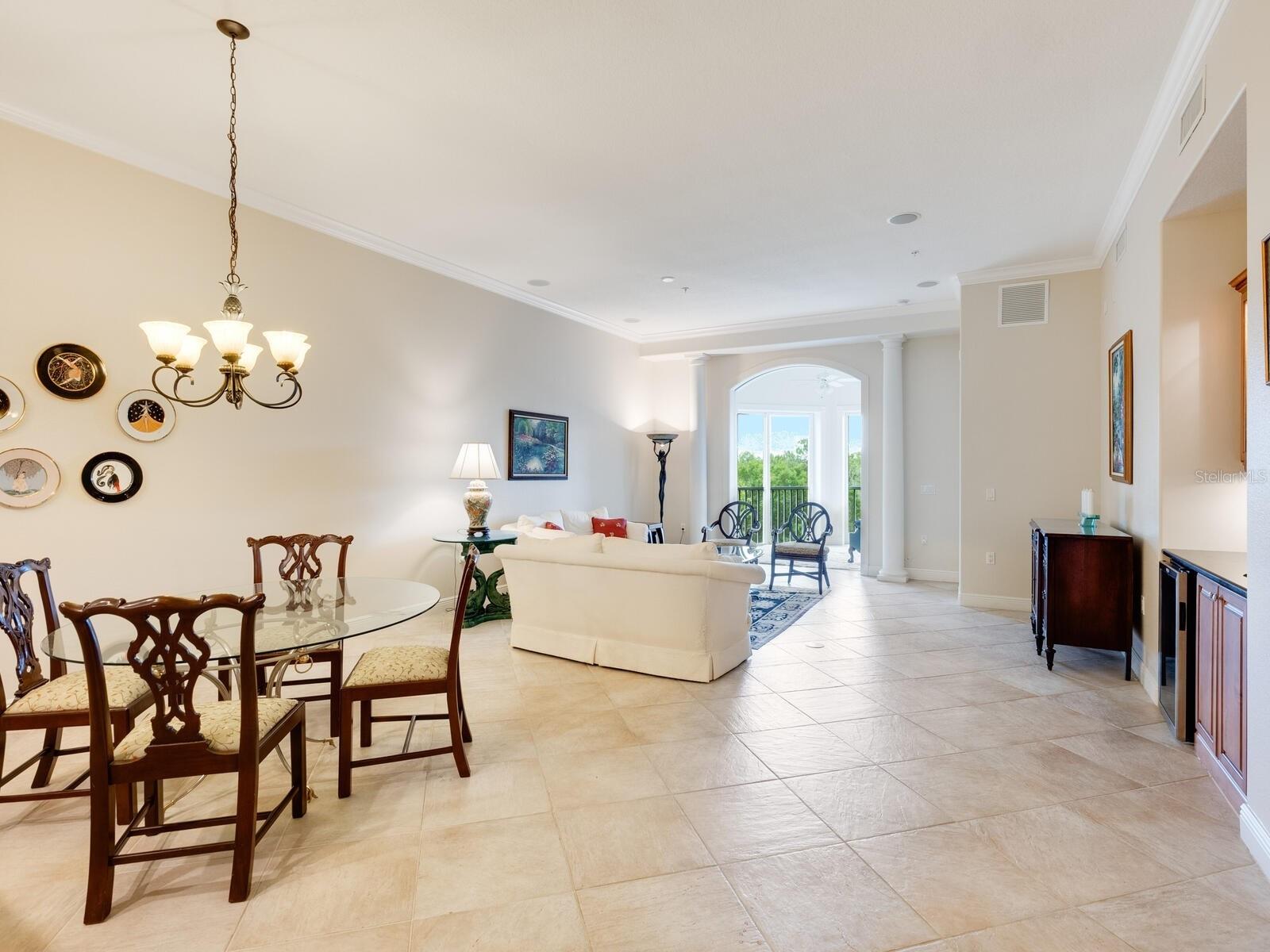 5219 MANORWOOD DR #4B