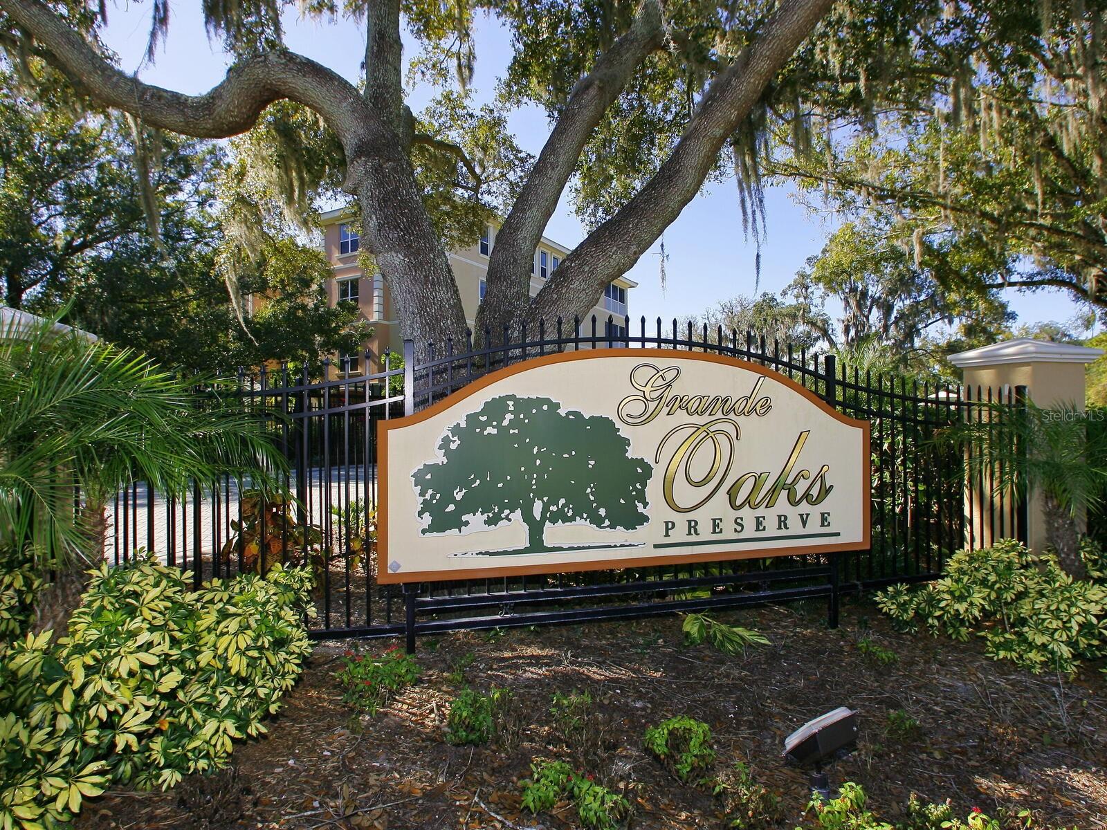 5219 MANORWOOD DR #4B