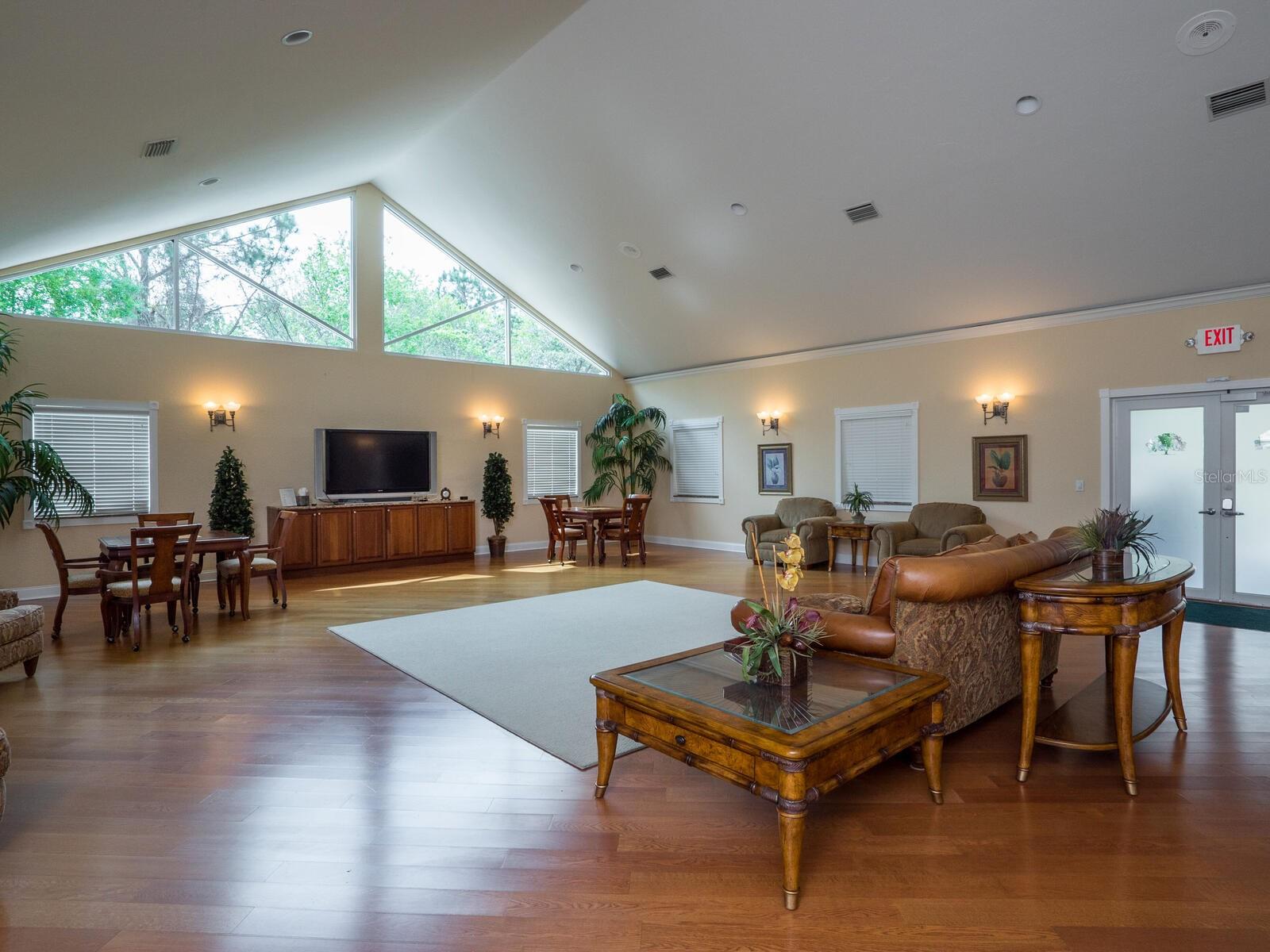 5219 MANORWOOD DR #4B