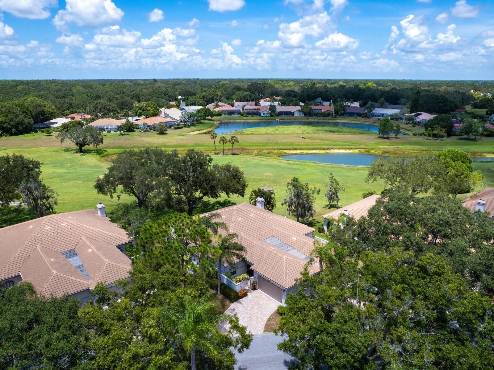 3962 CHATSWORTH GREENE #31