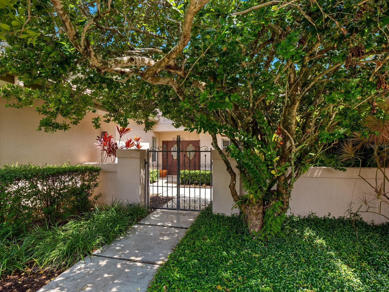 4571 HIGHLAND OAKS CIR