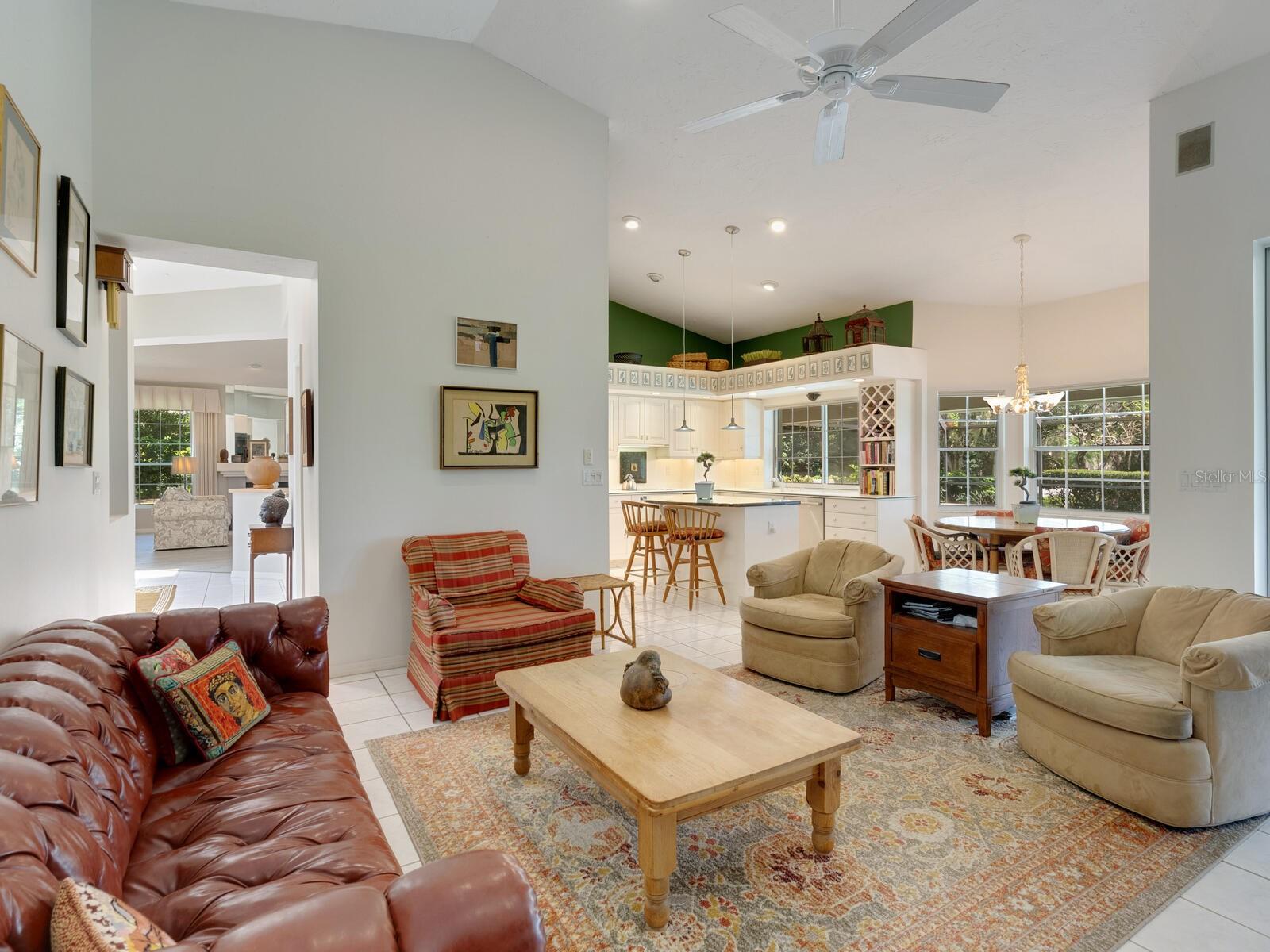 4571 HIGHLAND OAKS CIR