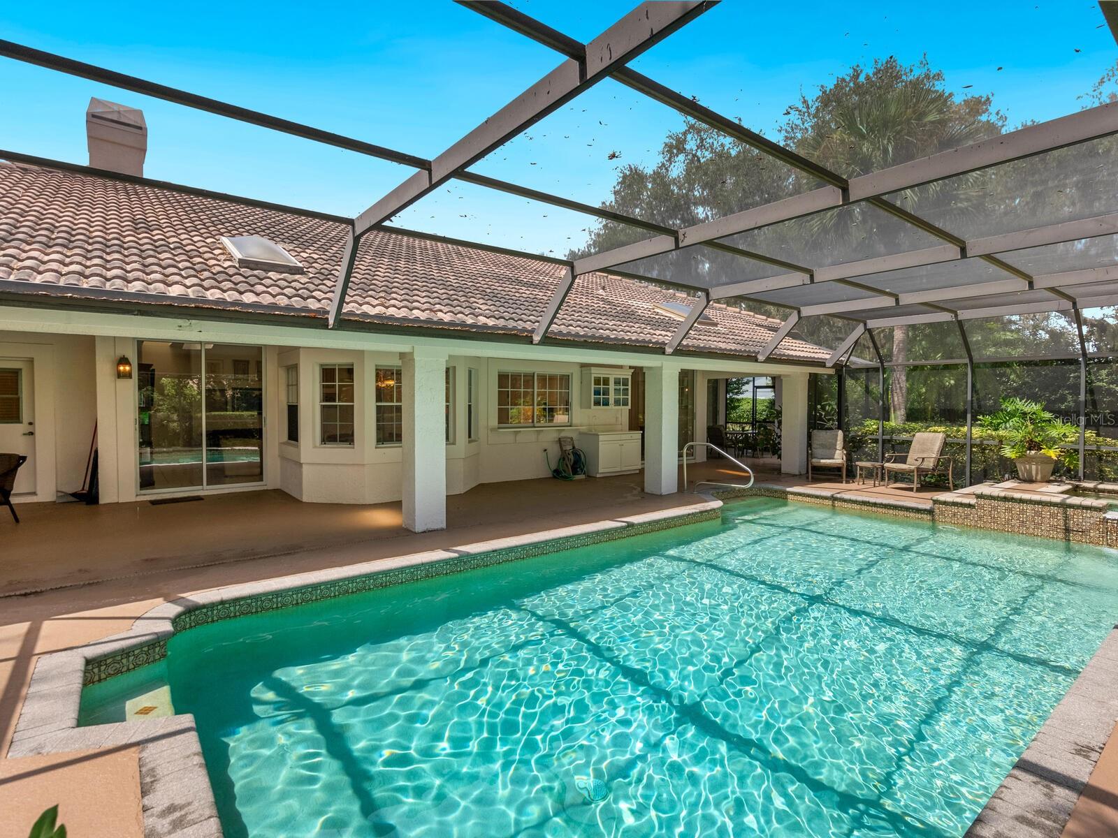 4571 HIGHLAND OAKS CIR