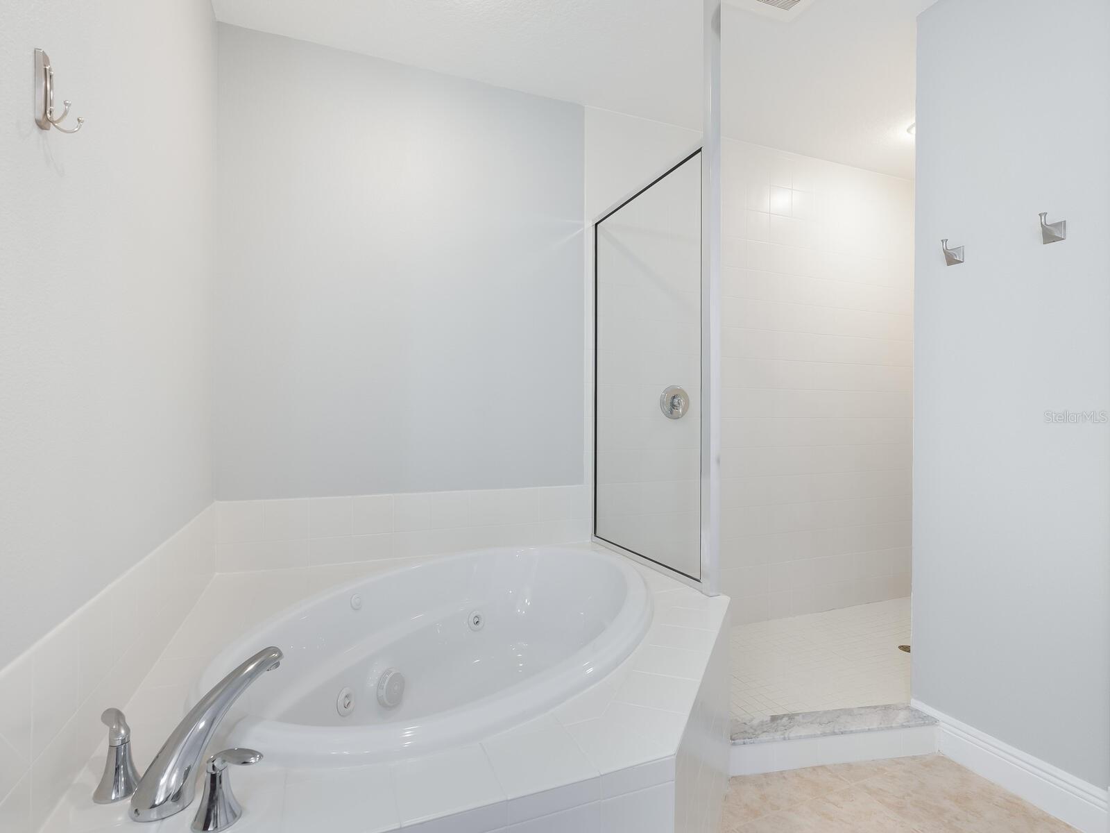 5238 MANORWOOD DR #3C