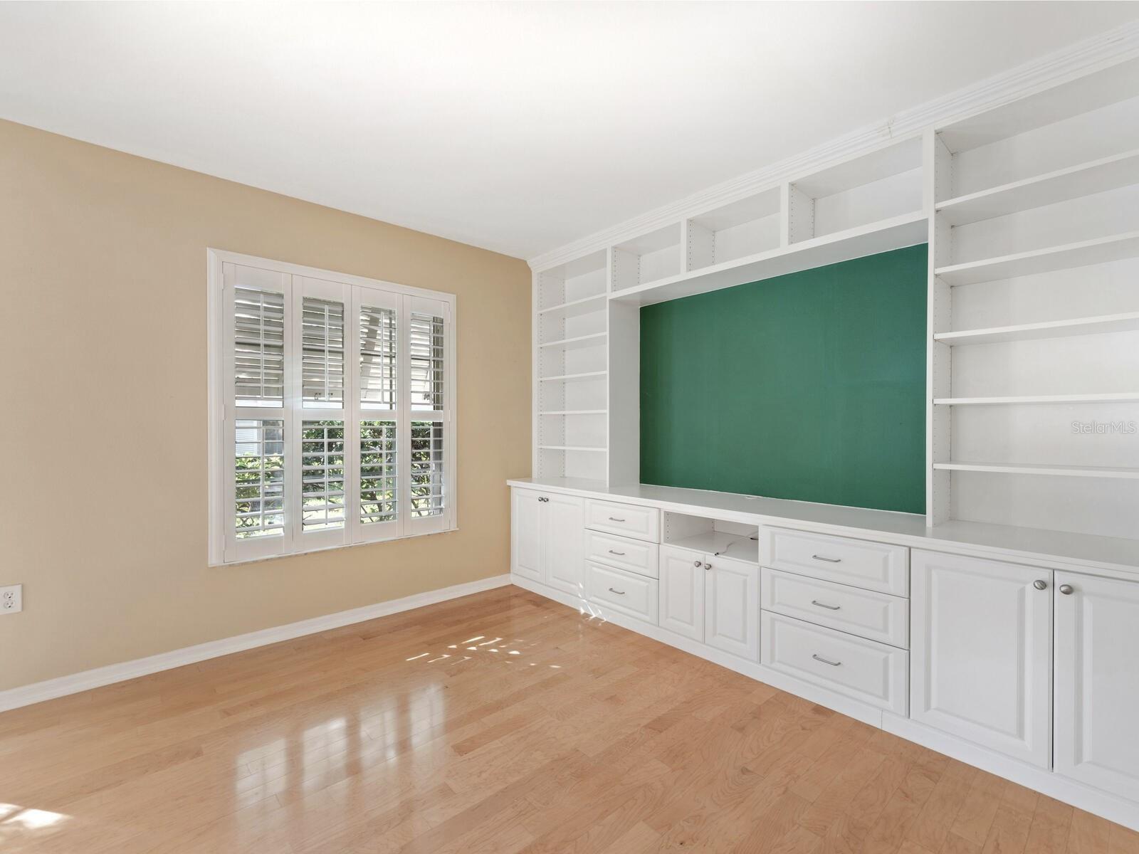 5505 CHANTECLAIRE #36