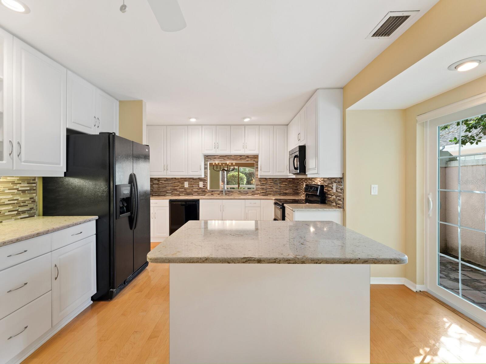 5505 CHANTECLAIRE #36