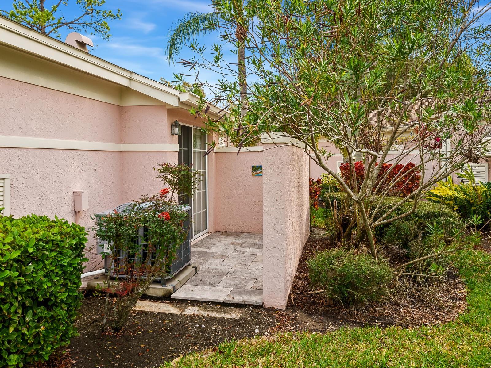 5516 CHANTECLAIRE #43