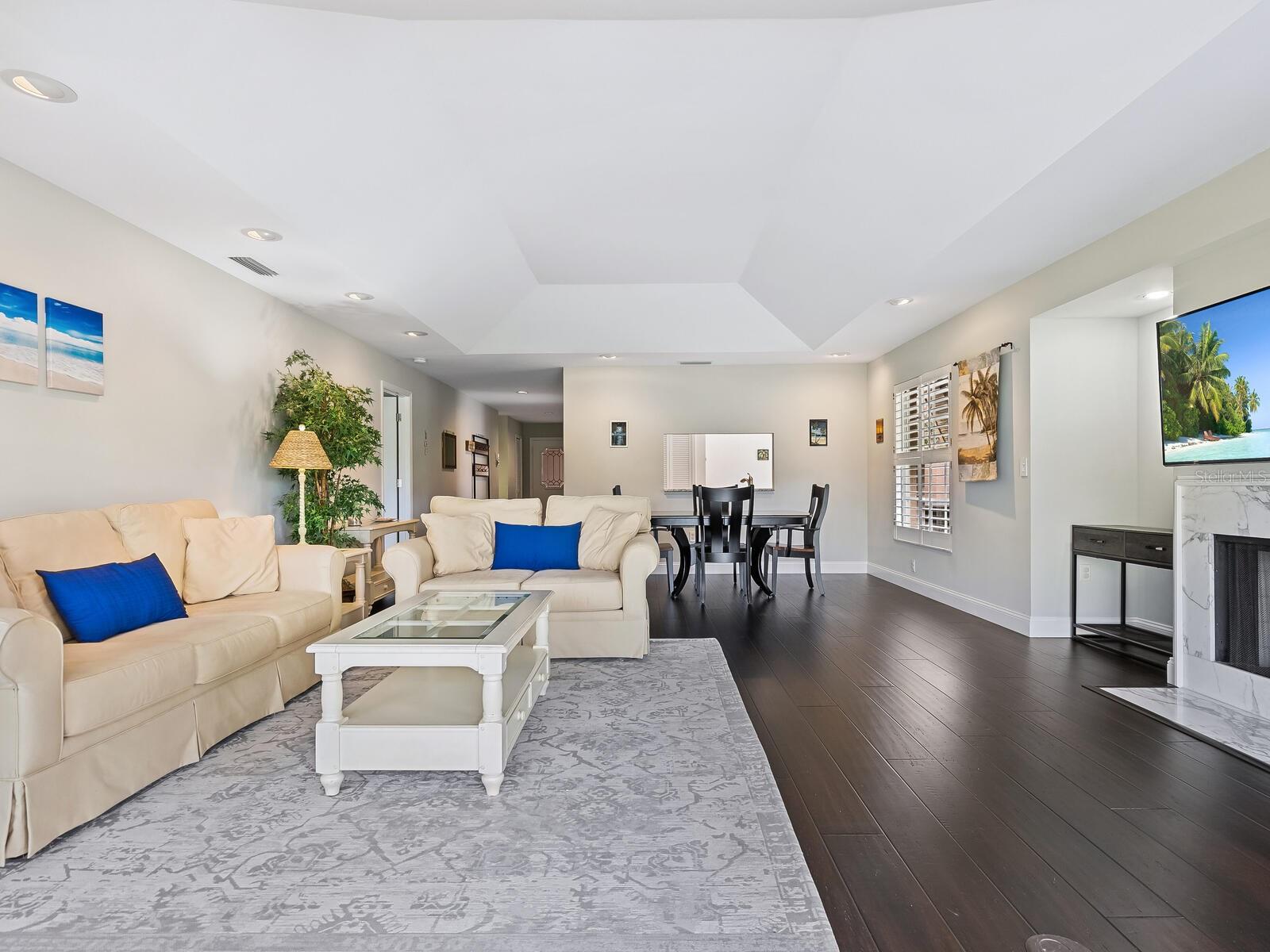 5516 CHANTECLAIRE #43