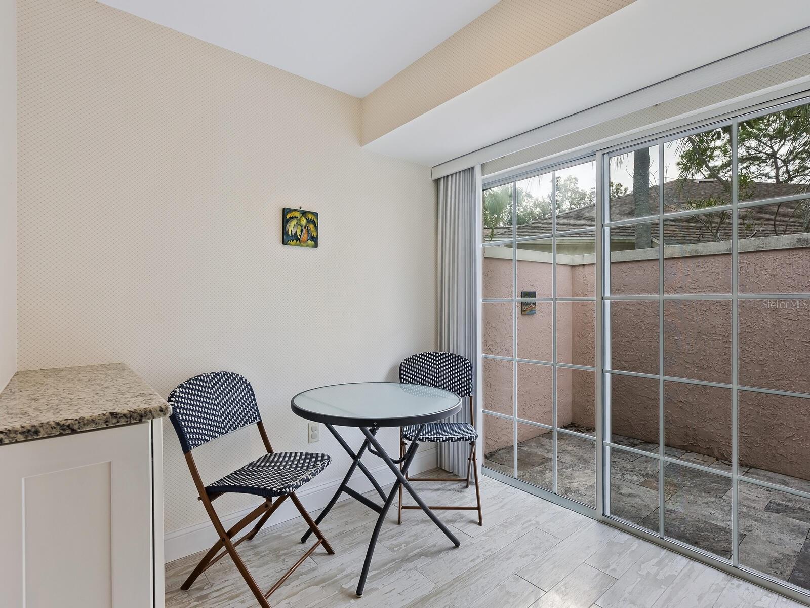 5516 CHANTECLAIRE #43