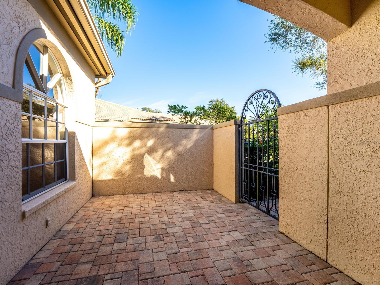 3349 HADFIELD GREENE #52