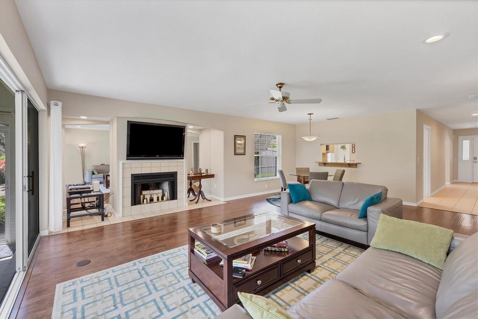 4425 OAKLEY GREENE #7