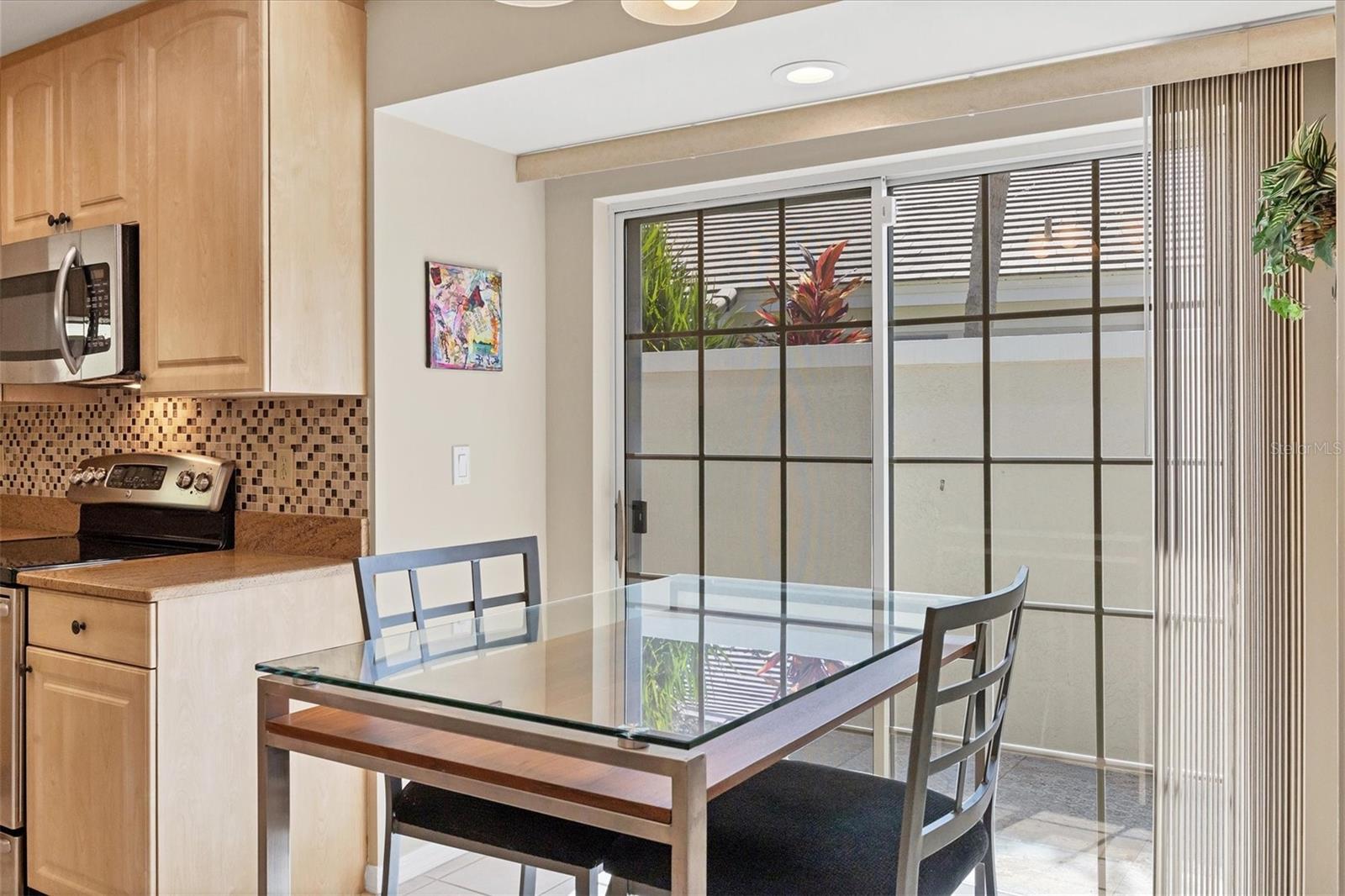 4425 OAKLEY GREENE #7