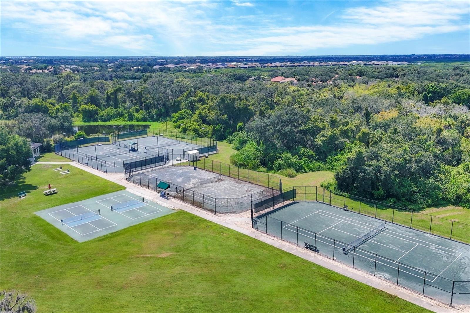 11419 SAVANNAH LAKES DR