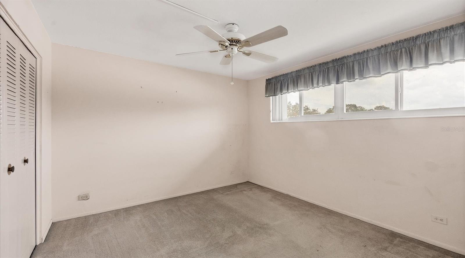 3950 ROXANE BLVD #1B