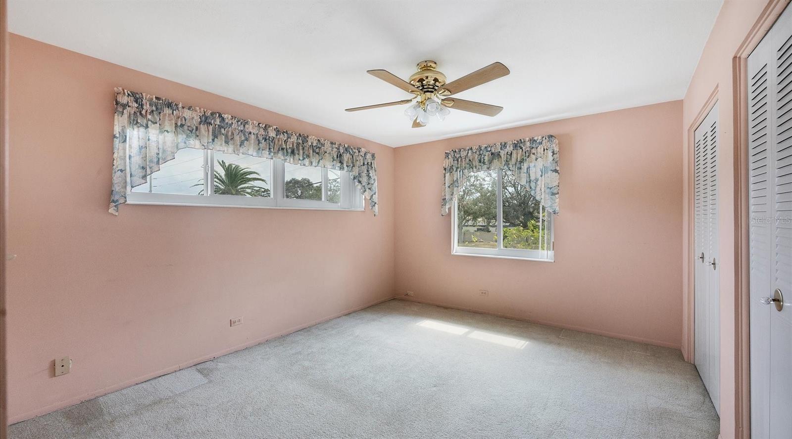 3950 ROXANE BLVD #1B