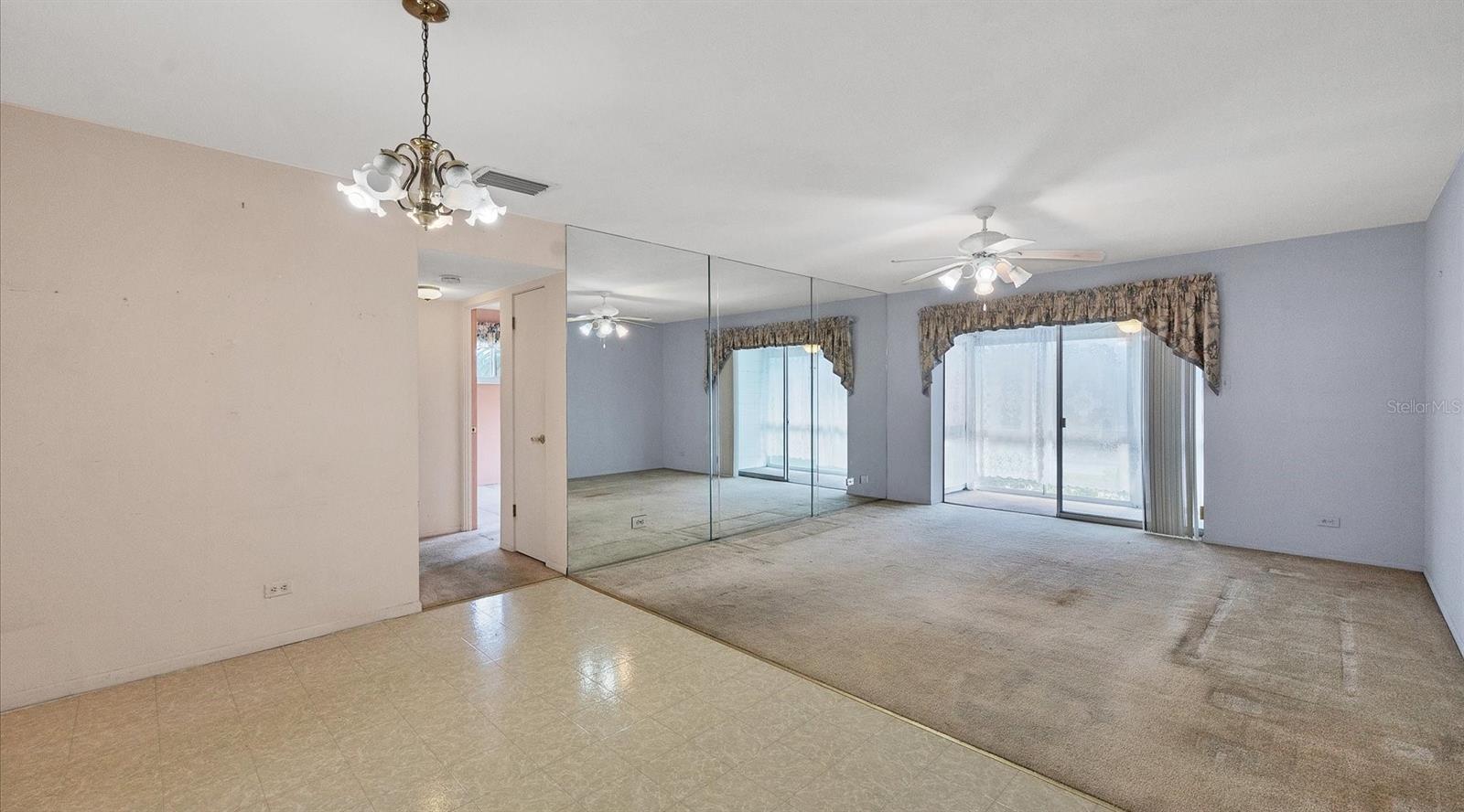 3950 ROXANE BLVD #1B