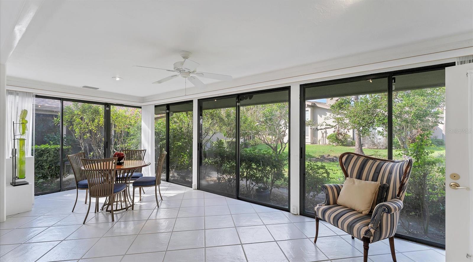 5675 PIPERS WAITE #40