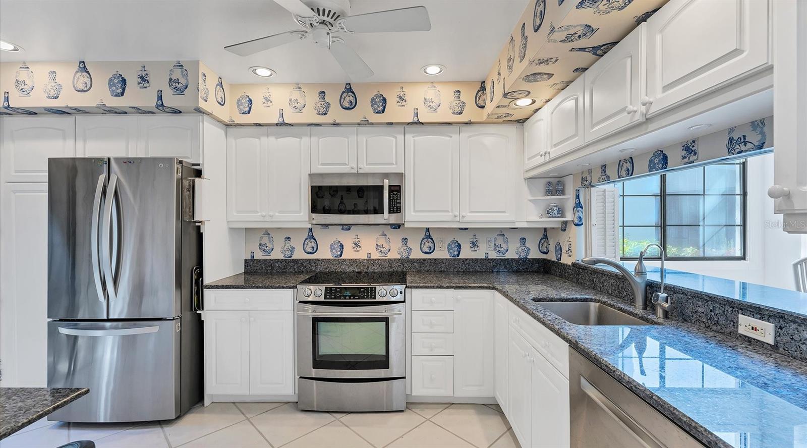 5675 PIPERS WAITE #40