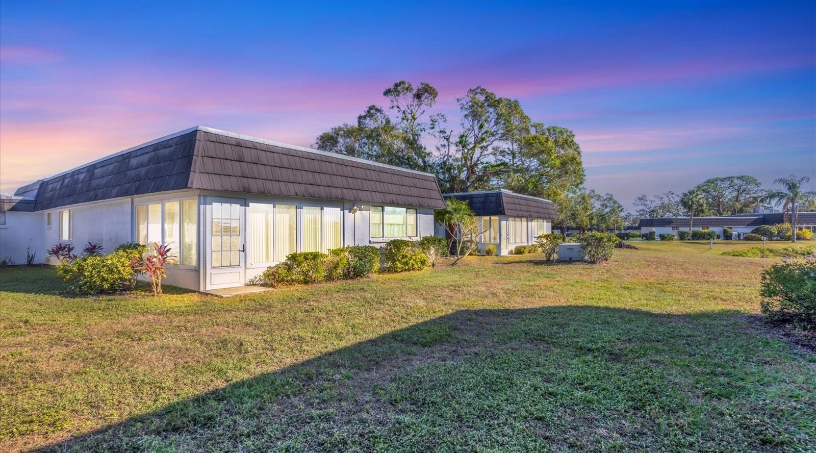 1305 GLEN OAKS DR E #130