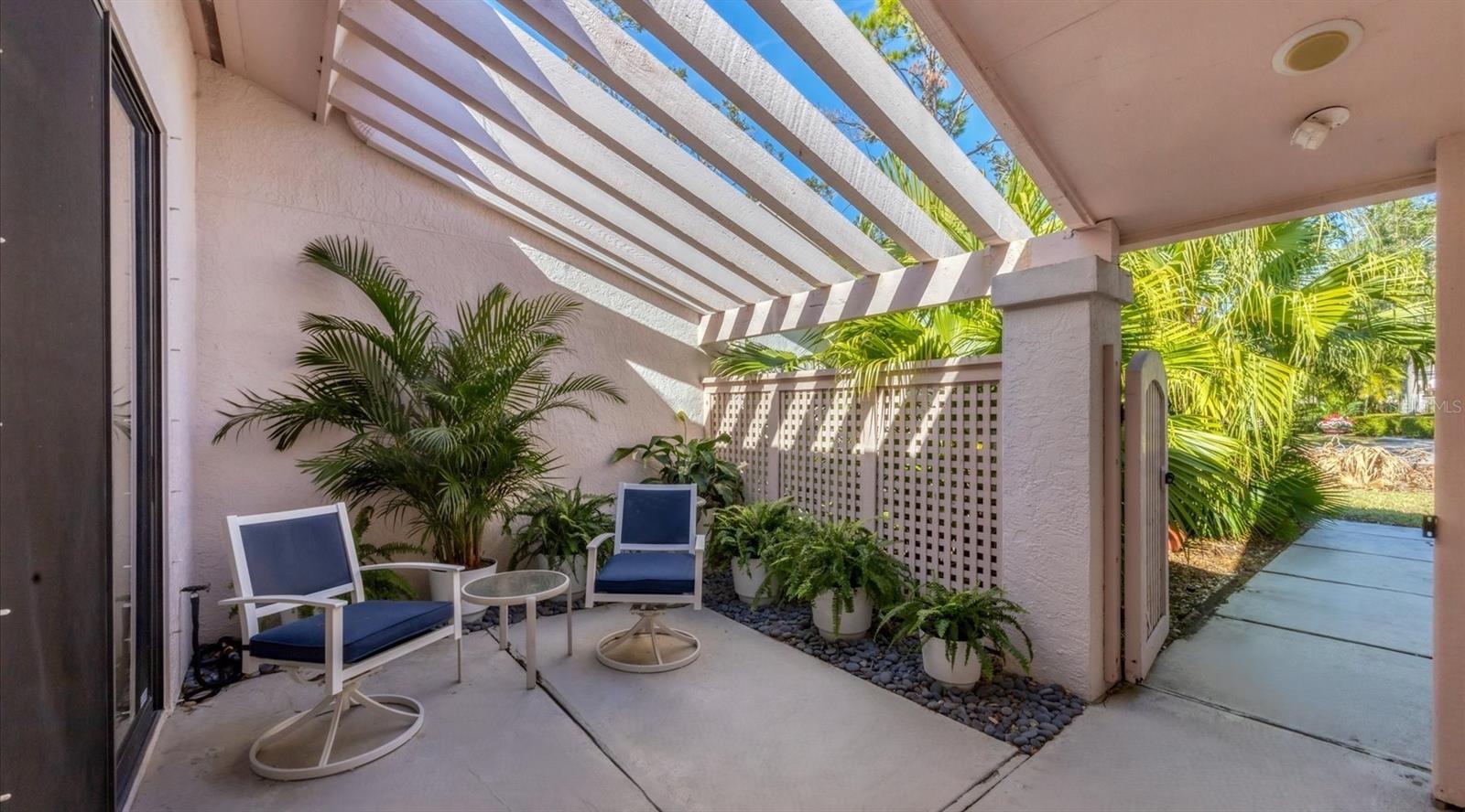 5460 HAMPSTEAD HEATH #19