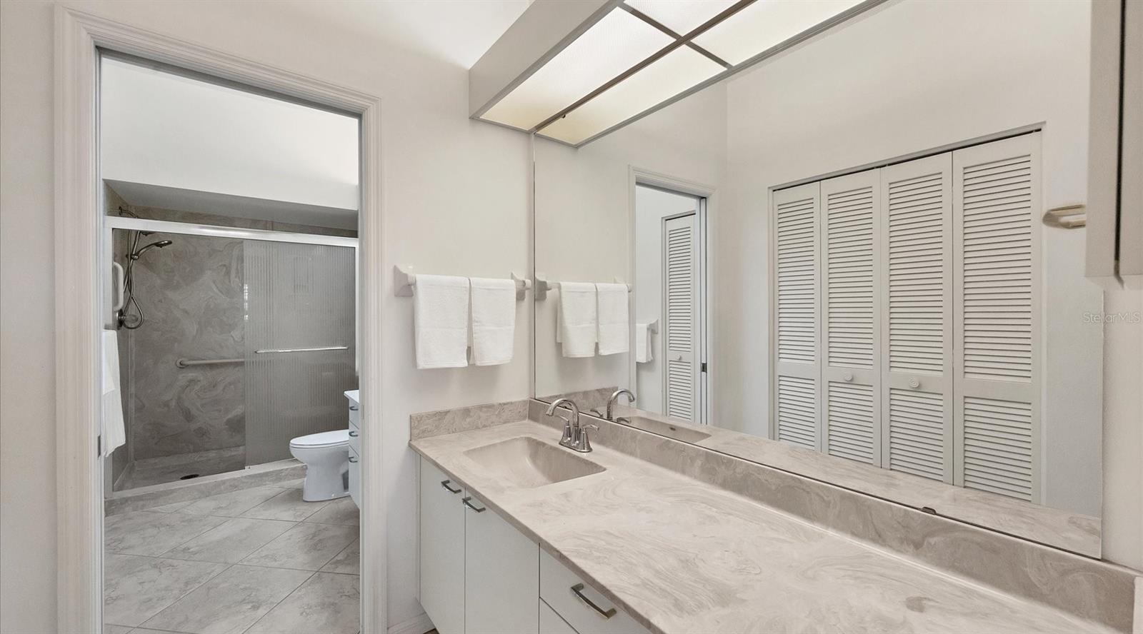 5460 HAMPSTEAD HEATH #19