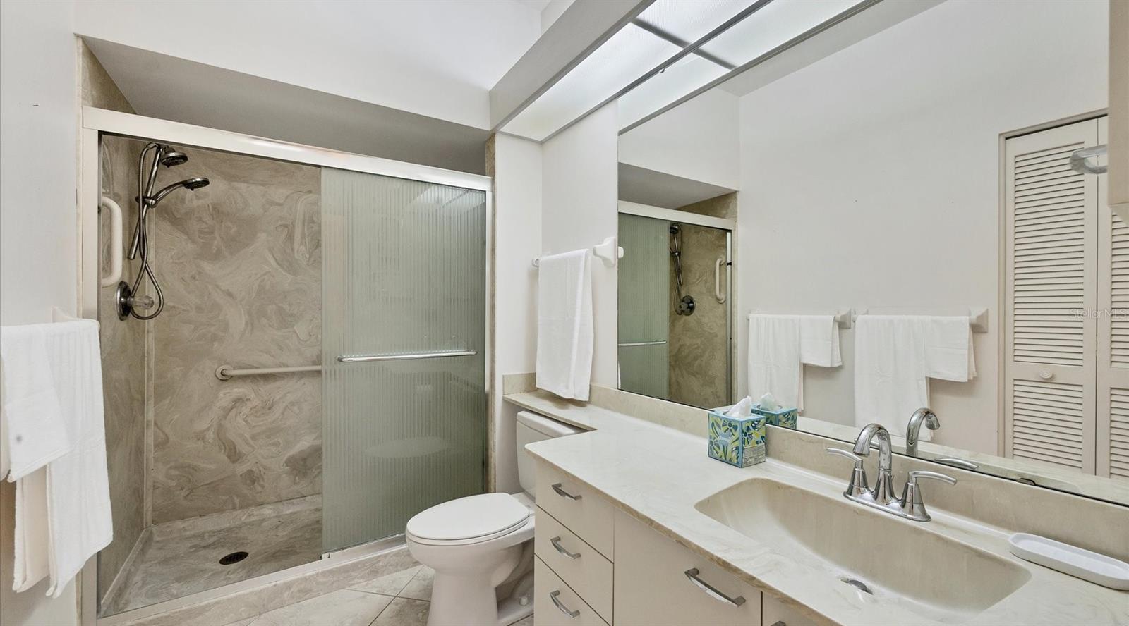 5460 HAMPSTEAD HEATH #19