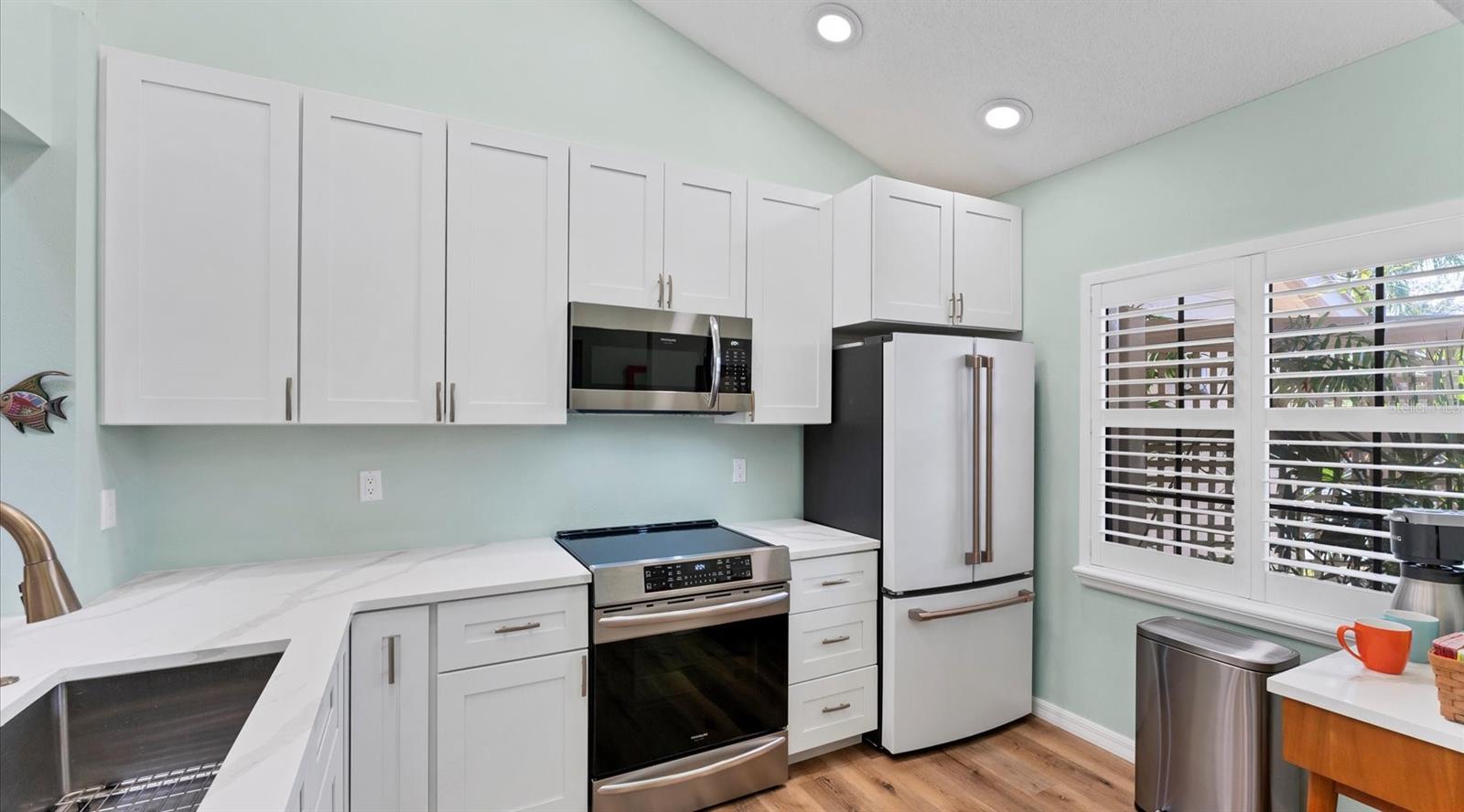 4569 MORNINGSIDE #18