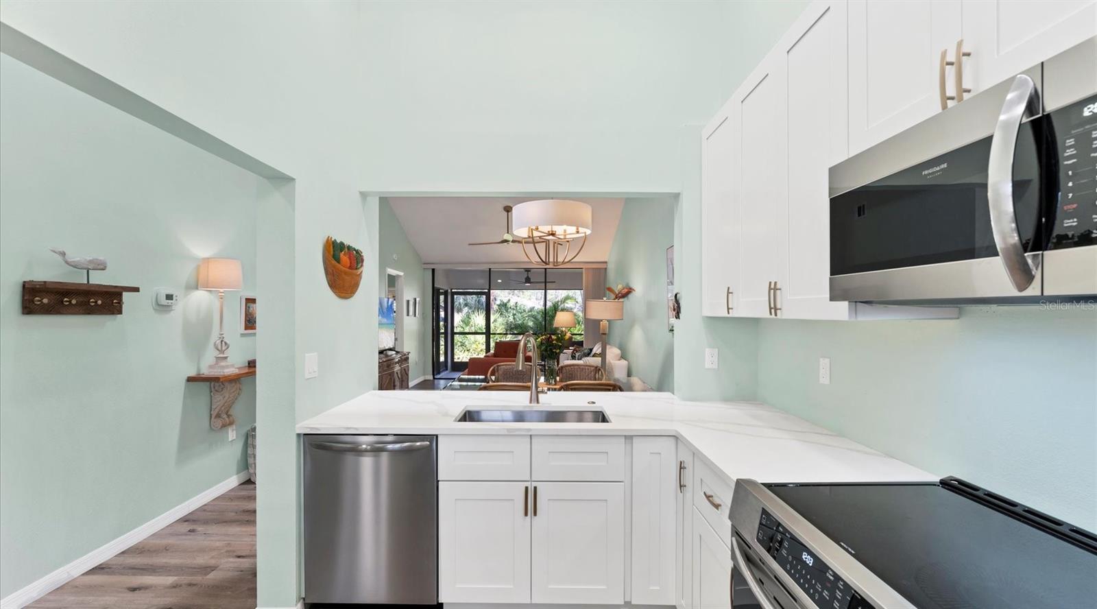 4569 MORNINGSIDE #18