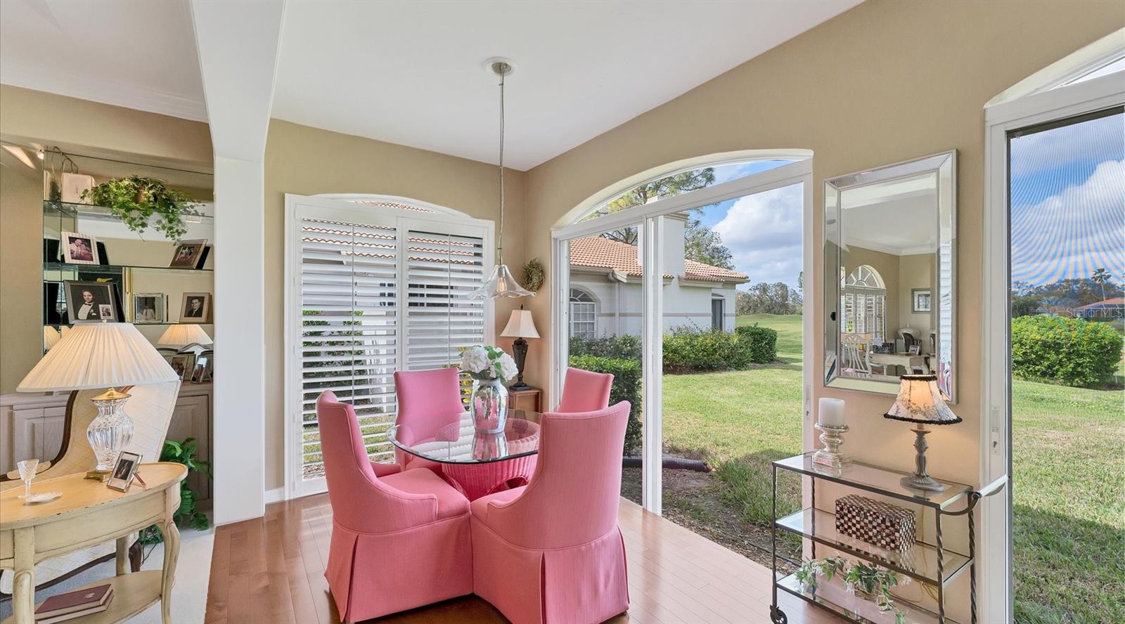 3982 CHATSWORTH GREENE #37