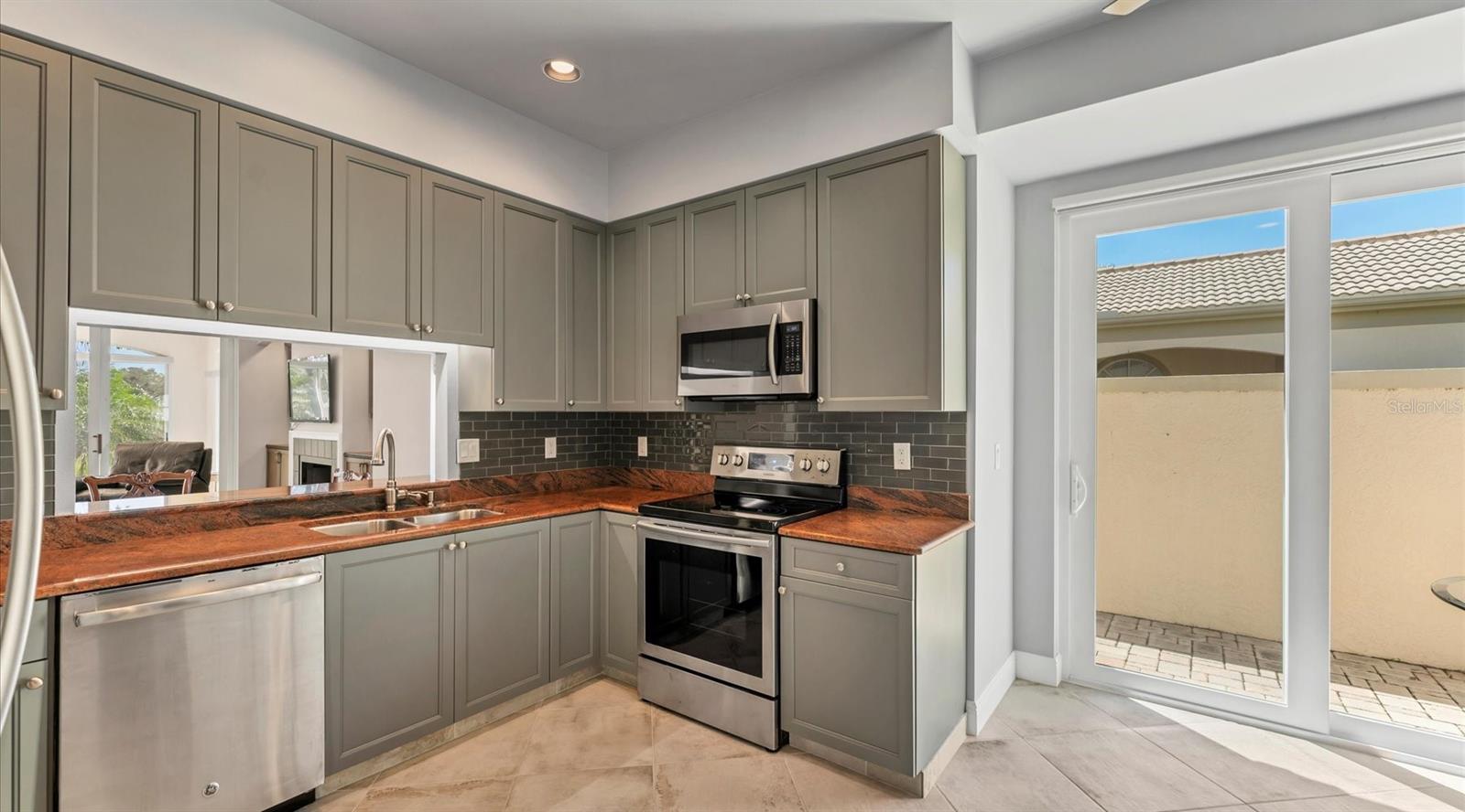 3356 HADFIELD GREENE #30