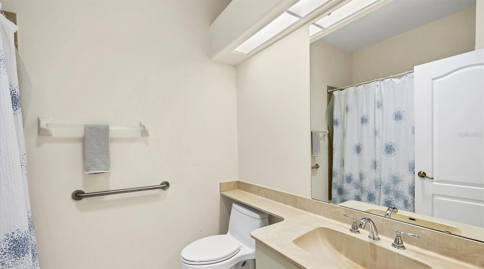 3916 CHATSWORTH GREENE #3