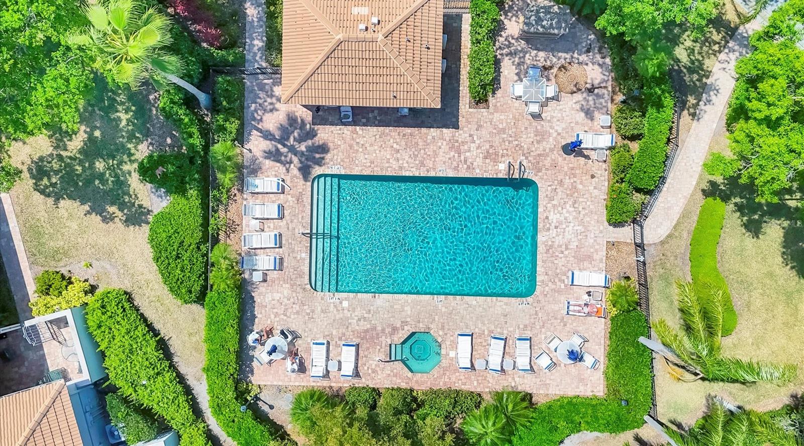 3916 CHATSWORTH GREENE #3