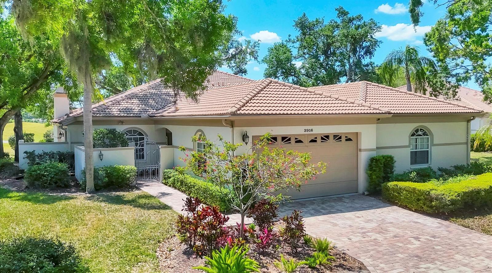 3916 CHATSWORTH GREENE #3