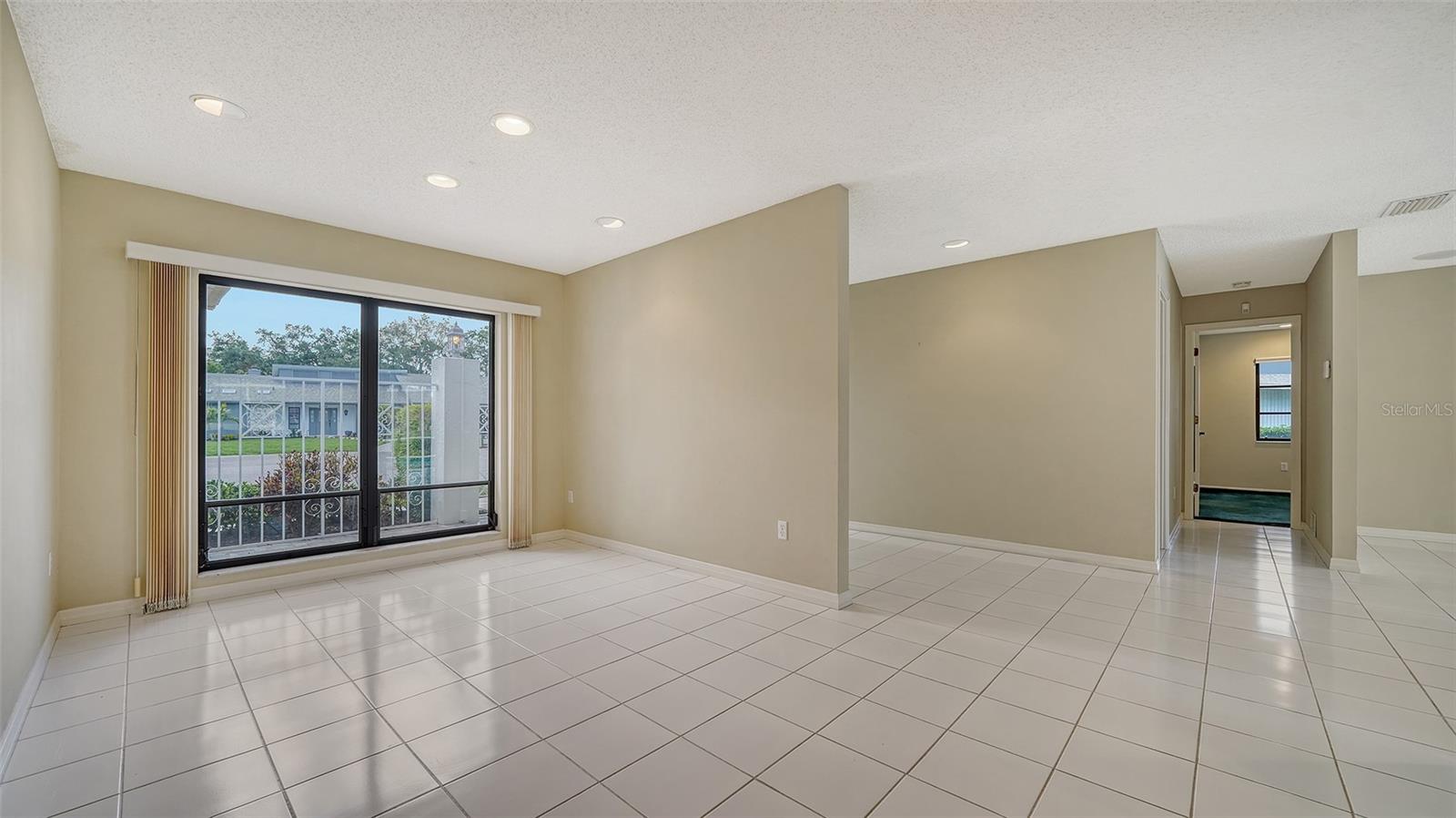 3572 FERNDELL