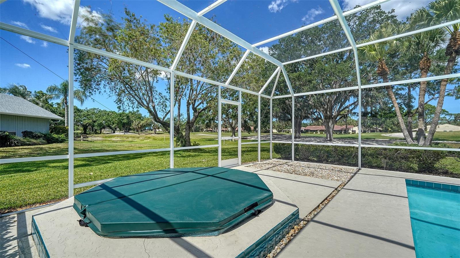 3572 FERNDELL
