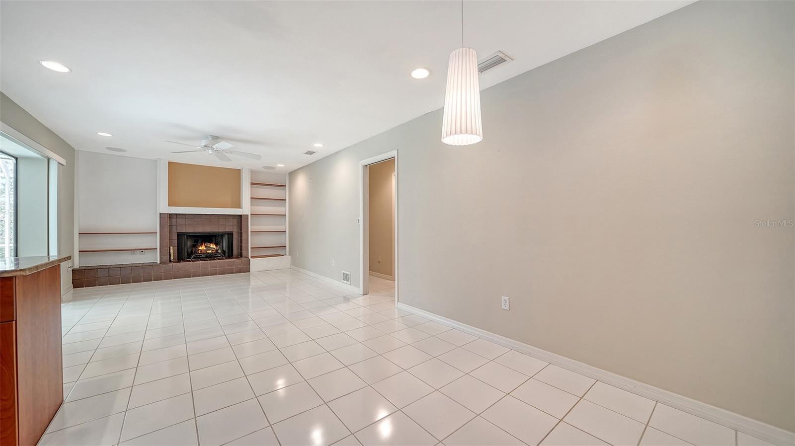 3572 FERNDELL