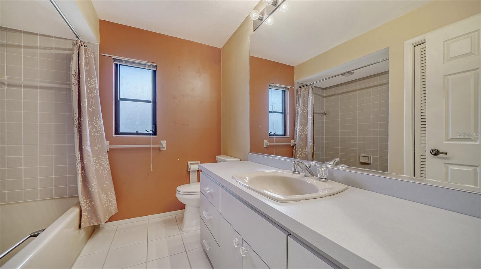 3572 FERNDELL