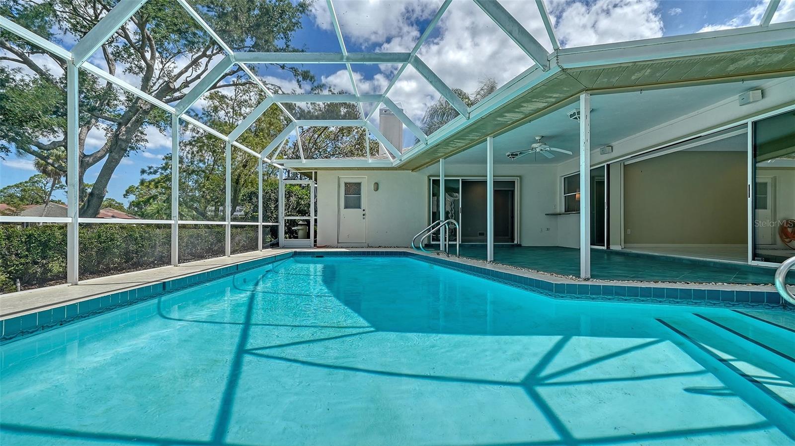 3572 FERNDELL