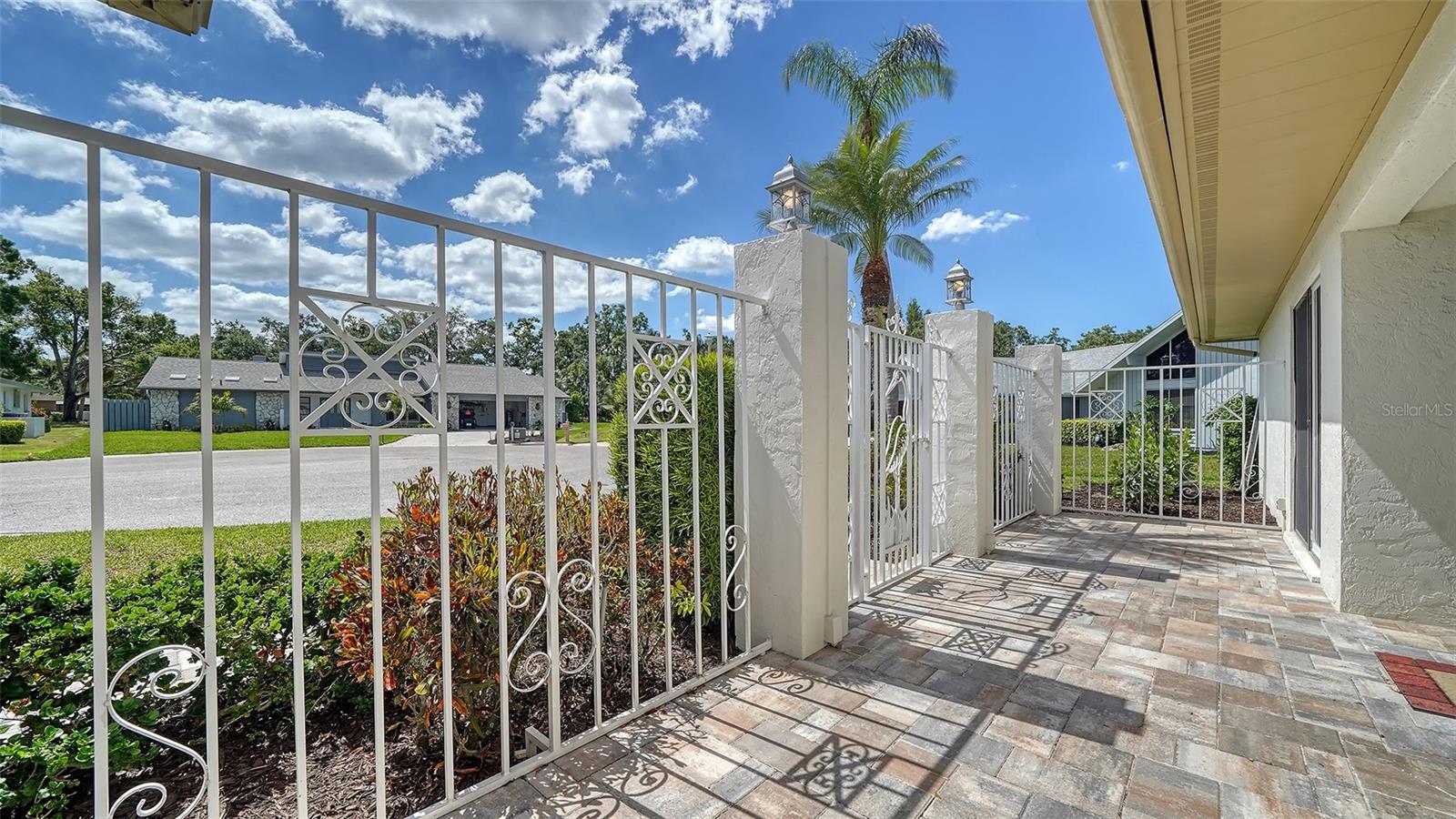 3572 FERNDELL
