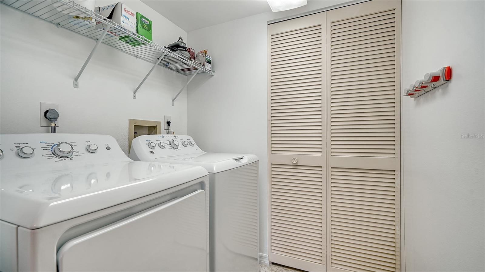 5217 WEDGEWOOD LN #21