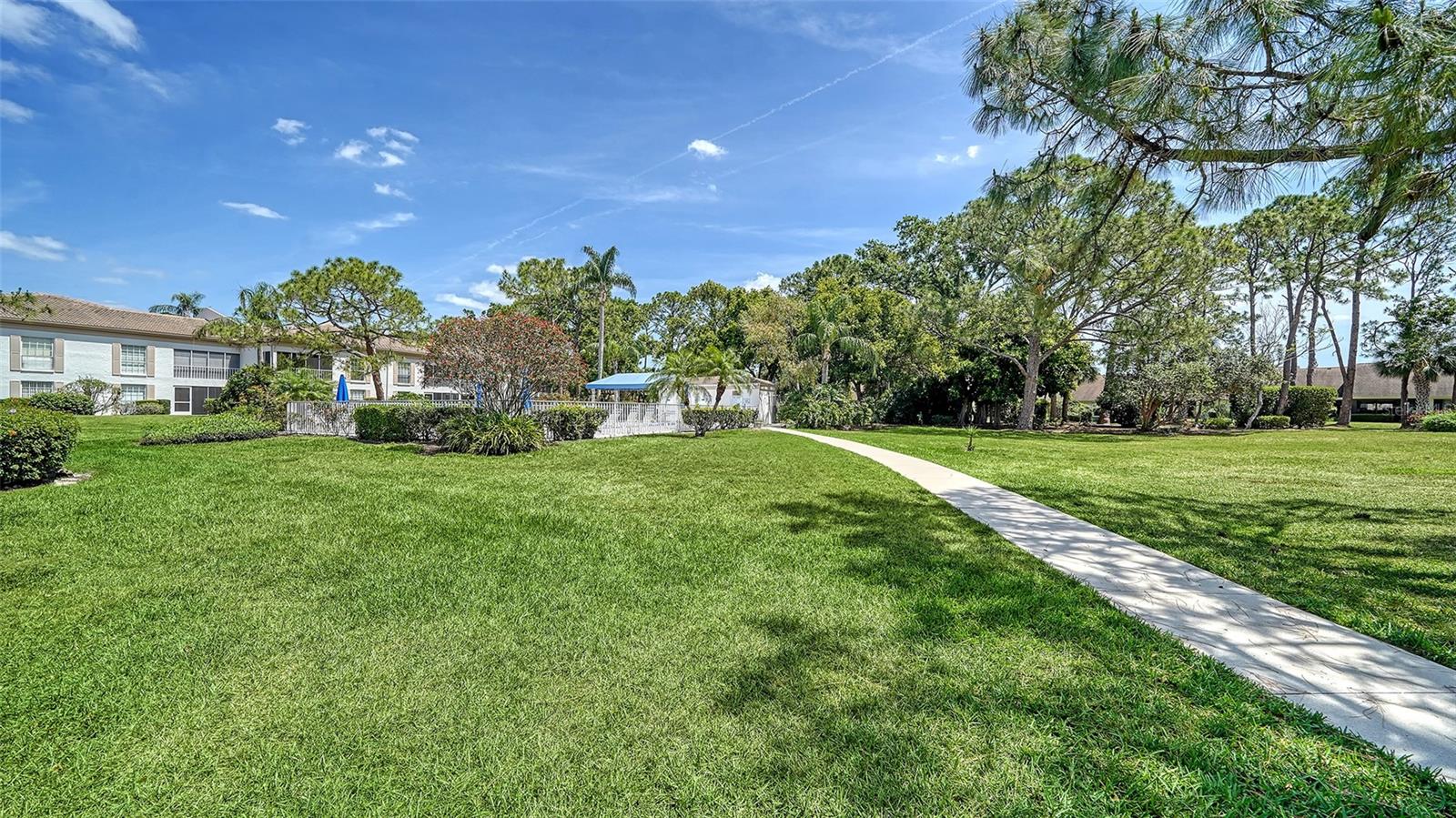 5217 WEDGEWOOD LN #21