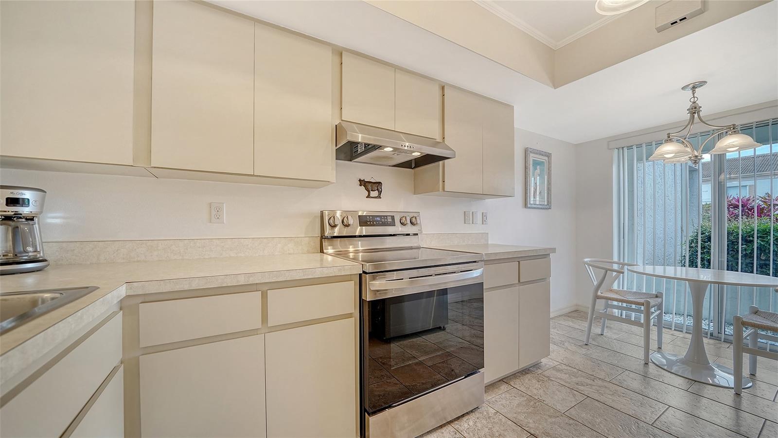 5217 WEDGEWOOD LN #21