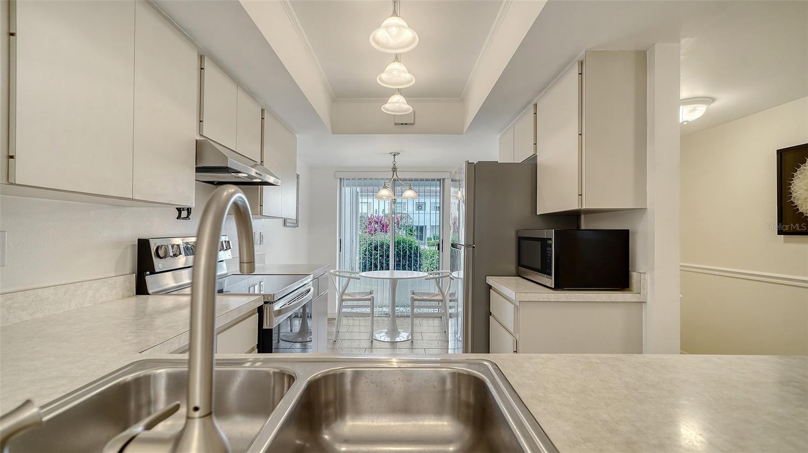 5217 WEDGEWOOD LN #21