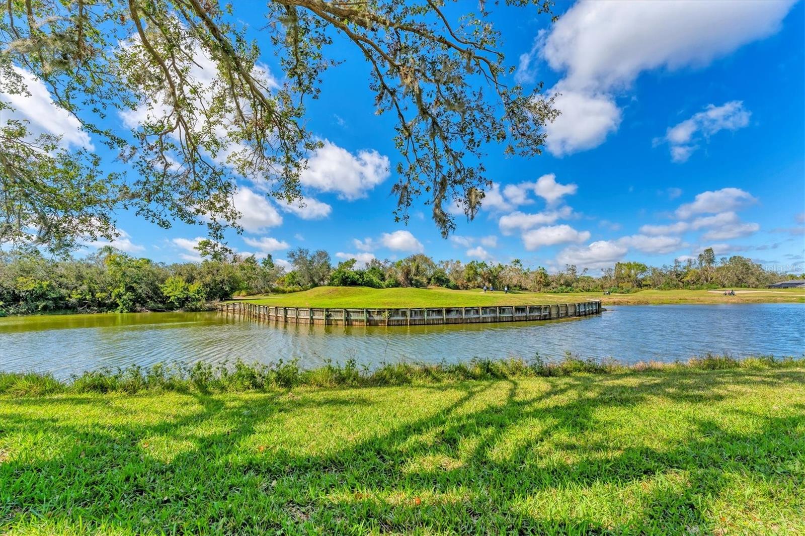 3881 CHATSWORTH GREENE CT #20