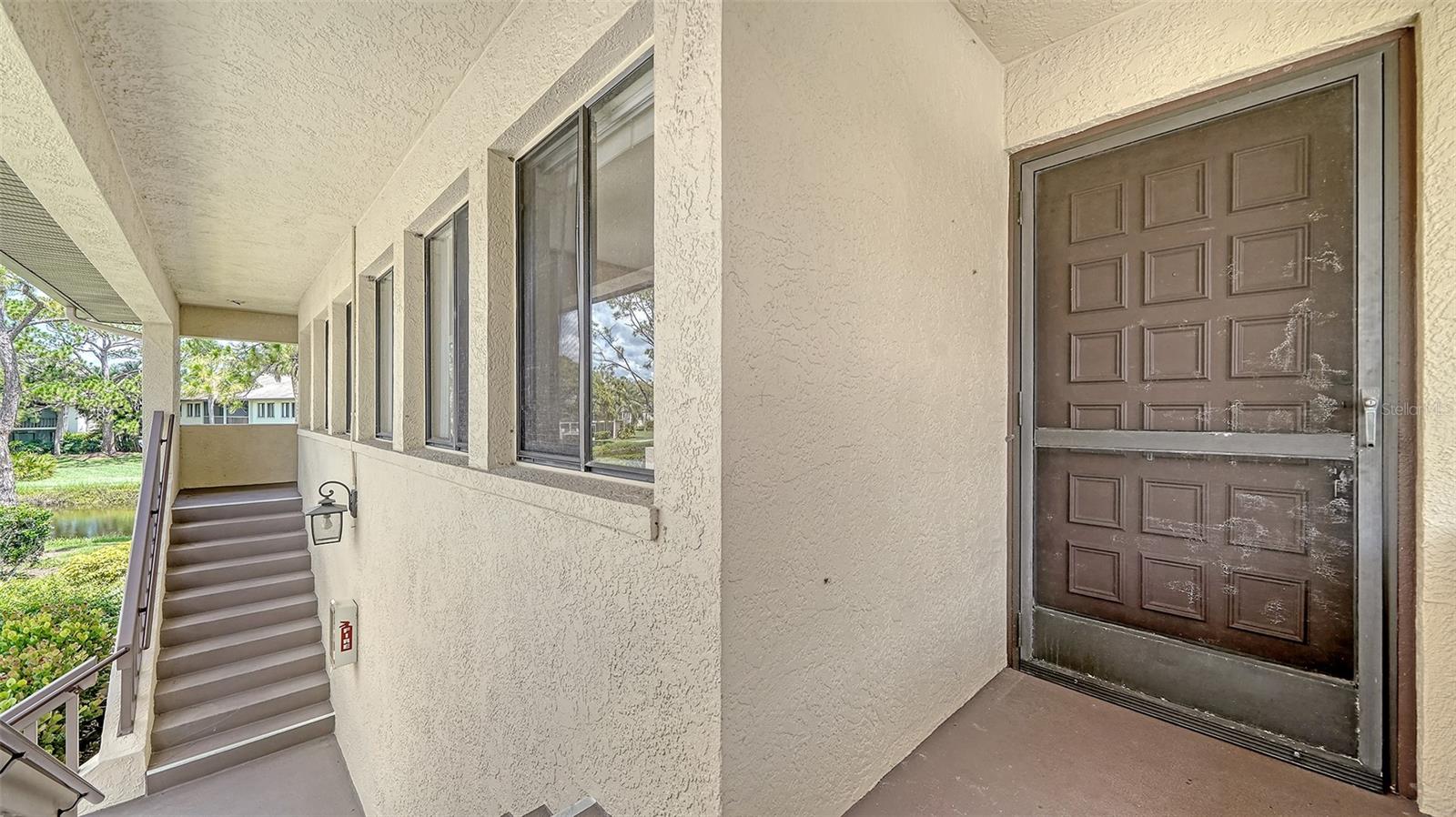 5255 LAKE VILLAGE DR #40