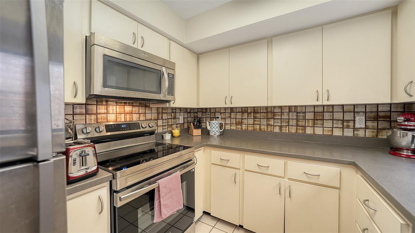 4983 GREENCROFT RD #181