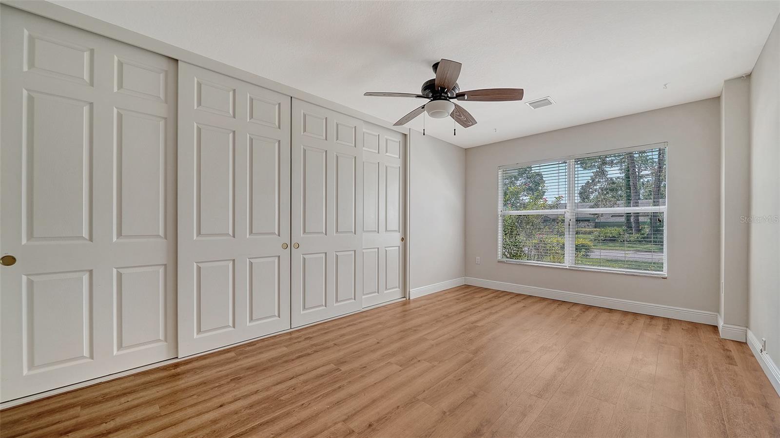 4933 RUTLAND GATE