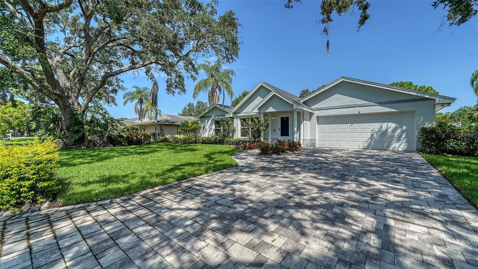 4933 RUTLAND GATE