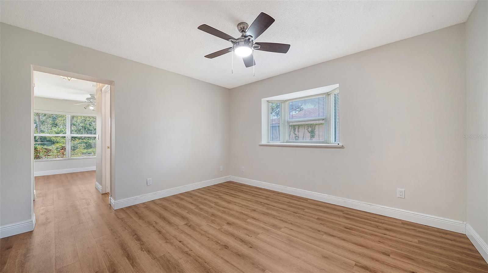 4933 RUTLAND GATE